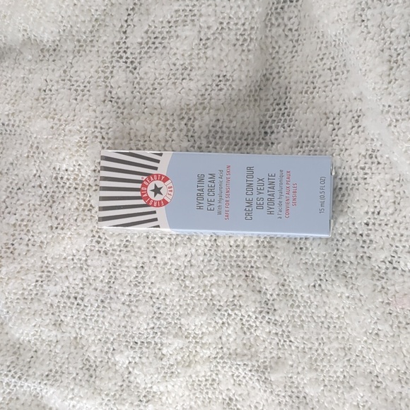 First Aid Beauty Hydrating Eye Cream with Hyaluronic Acid, 15ml/0.50fl oz - Picture 6 of 11